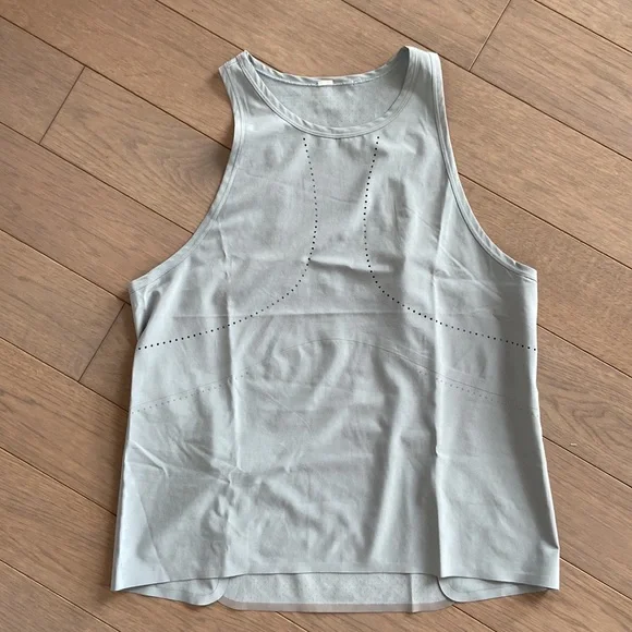 Lululemon Find Your Pace Tank
Blue Cast Reflective - Picture 7 of 9
